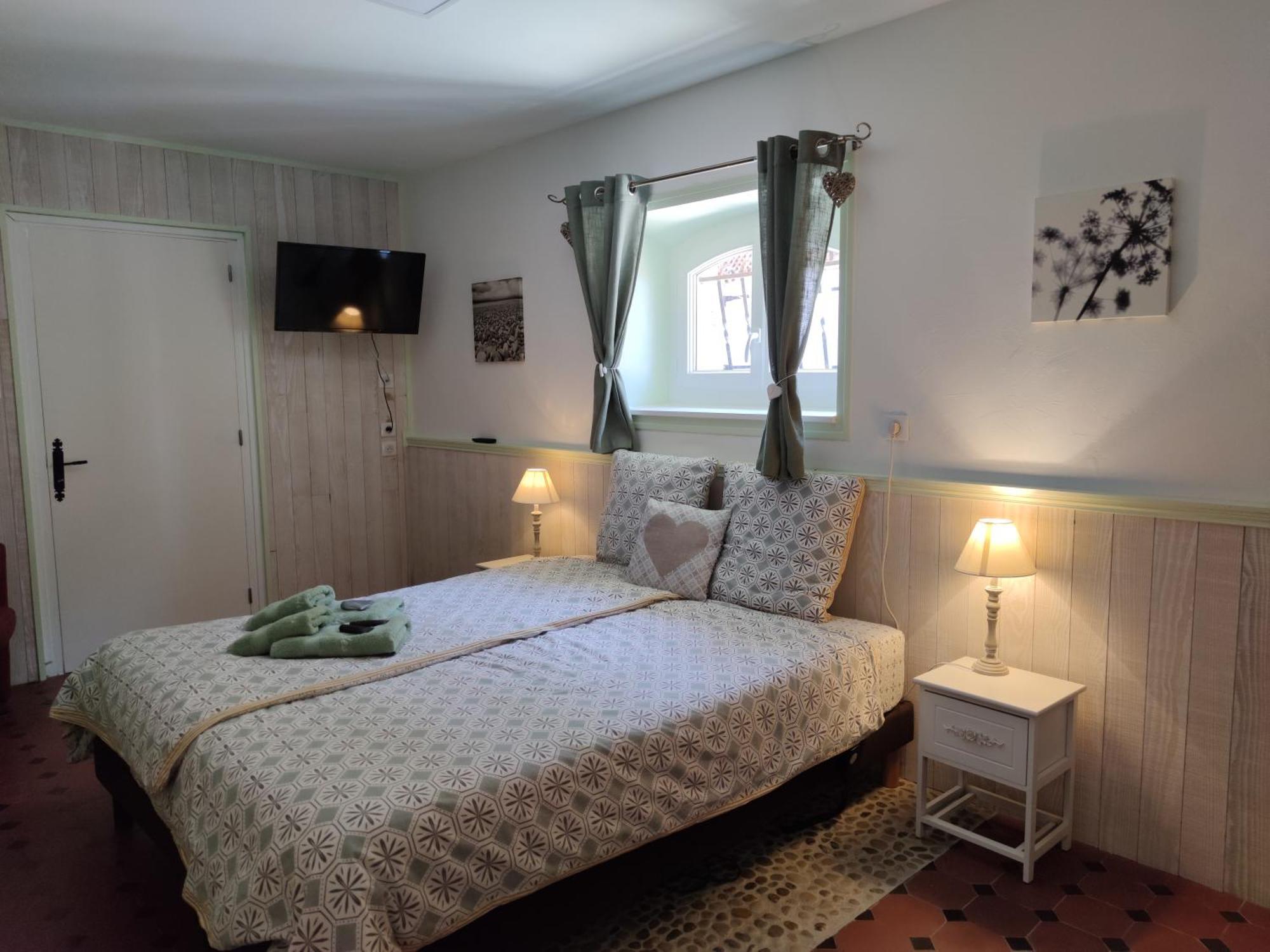 Willa Domaine Des Pres De Joussac - Protocole Sanitaire Strict Jau-Dignac-et-Loirac Zewnętrze zdjęcie